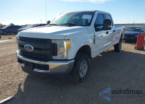 2017 Ford F-250 Xl из США, поврежденный, VIN 1FT7W2B64HEE93772